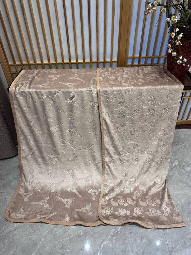 پتو مسافرتی super soft چهارفصل تک نفره